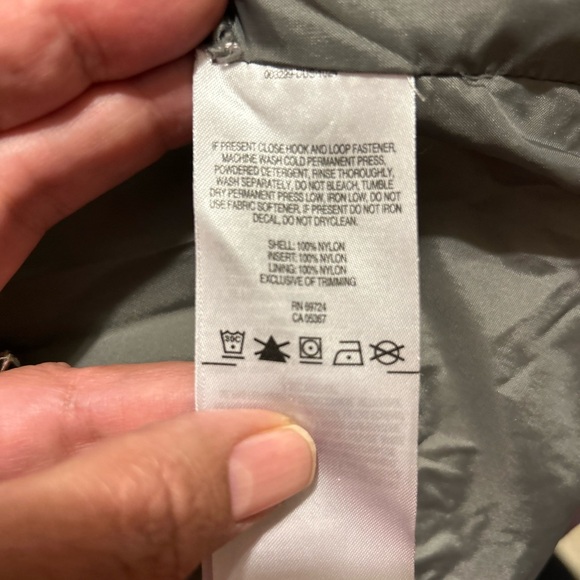 2 jackets in one!  Columbia purple raincoat with zip in fleece jacket. - Picture 8 of 14